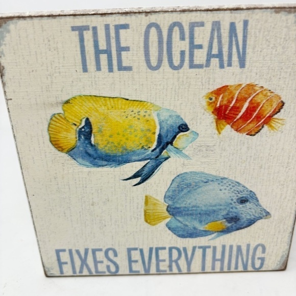 Rustic Box Sign THE OCEAN FIXES EVERYTHING Tropical Fish Coastal Beach Decor - Picture 2 of 8